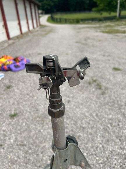 Aluminum Tripod Sprinkler with Extras