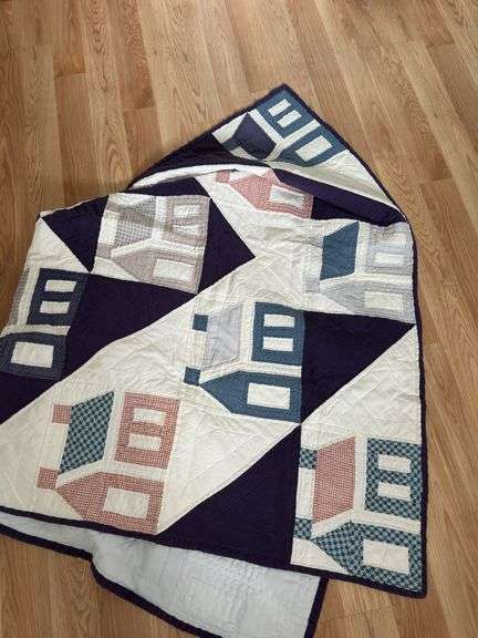 Handmade House Pattern Quilt image