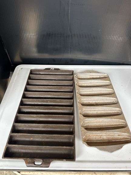 Wagner Ware E Bread Stick Pan and Wear-Ever Pan image