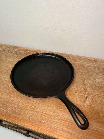 Lodge Cast Iron Griddle image