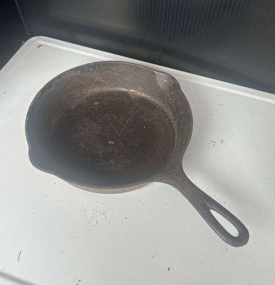 Griswold Cast Iron Skillet #6 image