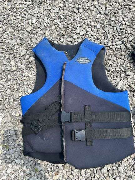 Pair of O'Brien Life Vests - Assorted Sizes