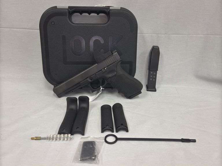 Glock 35 Gen4 .40 S&W Pistol with Aftermarket Optic and Accessories