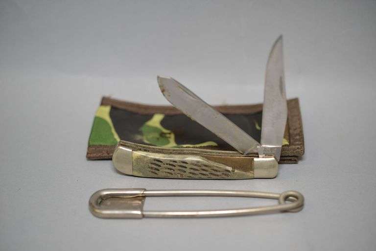 Large Military Safety Pin & Frost Cutlery Trapper Knife With Case, image