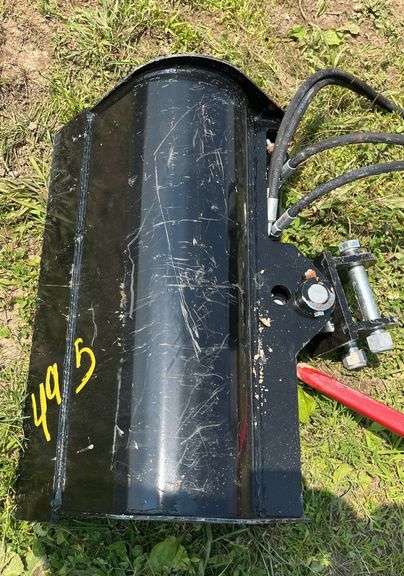 L5 - MINI EXCAVATER HYDRAULIC TILT BUCKET image