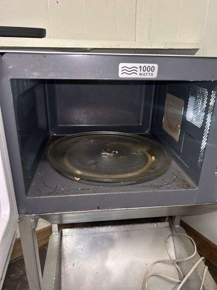 Farberware Microwave Oven on Wheeled Stand