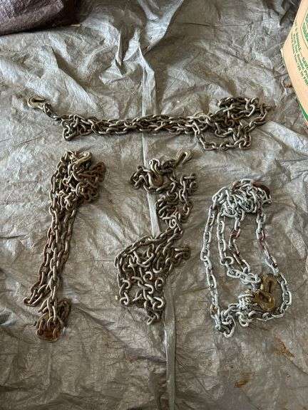 Assorted Tow Chains and Lifting Chains image