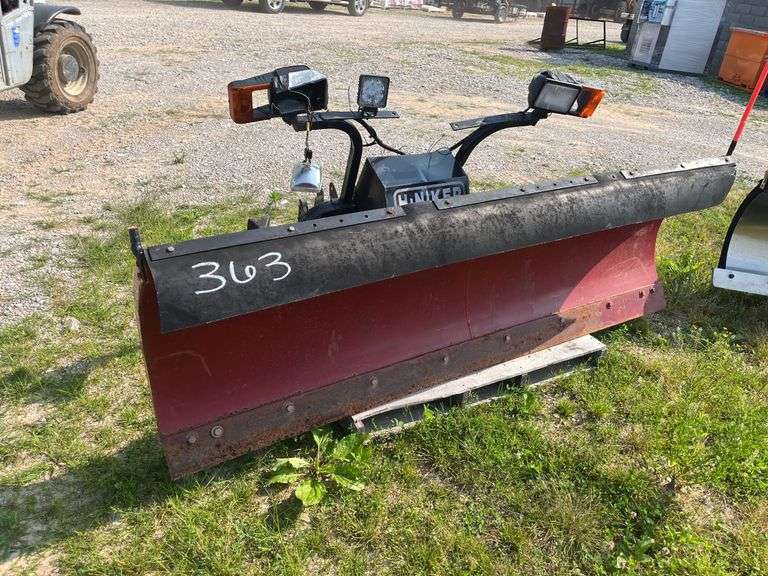 L6- STRAIGHT SNOW PLOW image
