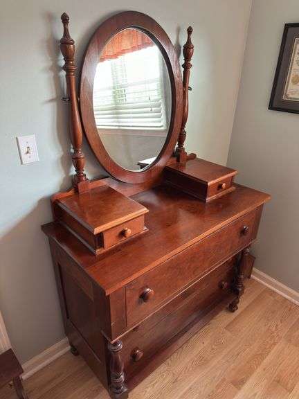 Wood Vanity Dressing Table with Mirror image