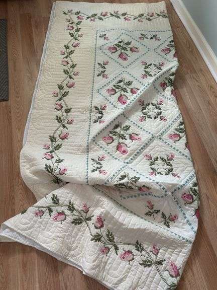 Handmade Quilted Bedspread with Rose Embroidery image