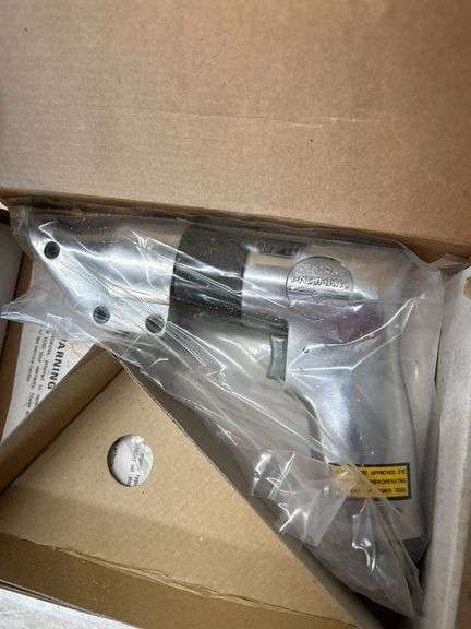Central Pneumatic P4211-1738 Air Shear