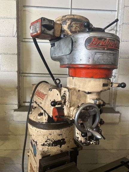Bridgeport Vertical Milling Machine