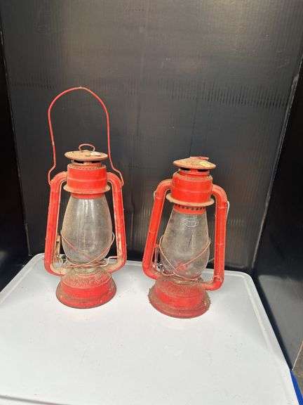Two Winged Wheel Junior No. 9500 Oil Lanterns image