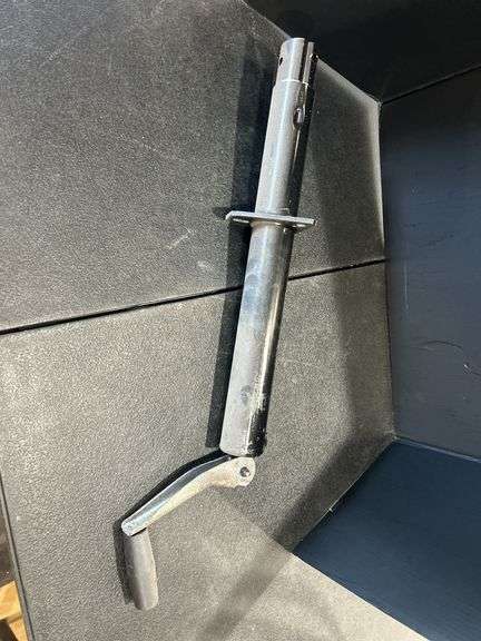 Trailer Stabilizer Crank Jack image