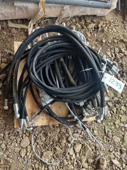 SHED- VARIOUS HYDRAULIC HOSES image
