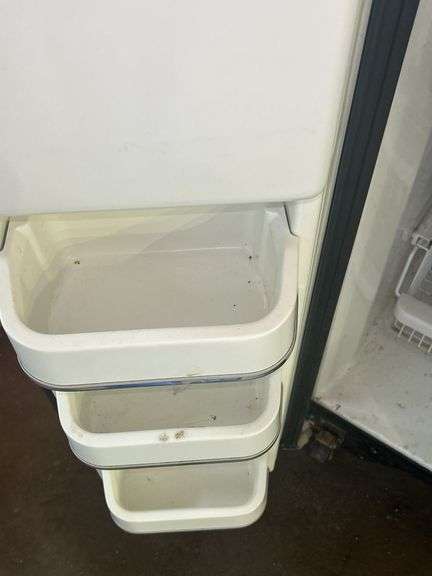 Frigidaire Gallery Side-by-Side Refrigerator with Water and Ice Dispenser