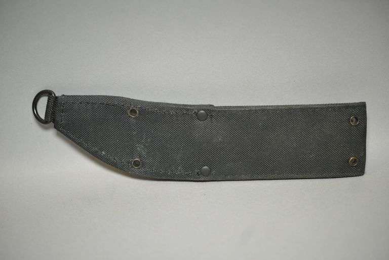 Colt Model CT338 Hunting Knife With Black Nylon Sheath,