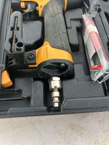 Bostitch 18GA Brad Nailer Kit