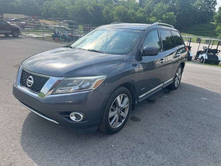 L- 2014 NISSAN PATHFINDER (HAS TITLE) image