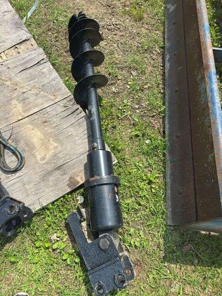 L7-MINI EXCAVATOR AUGER ATTACHMENT image