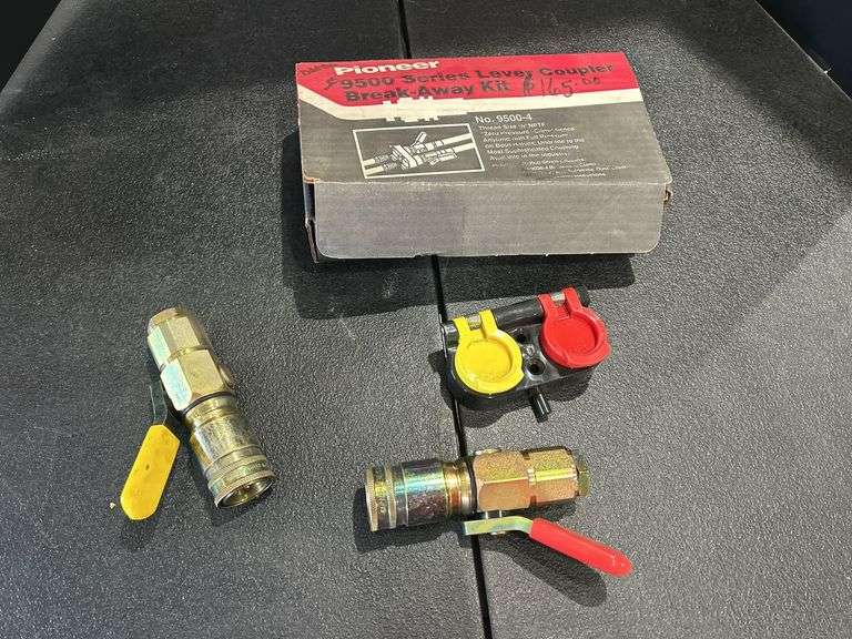 Pioneer 9500 Series Lever Coupler Break-Away Kit No. 9500-4 image