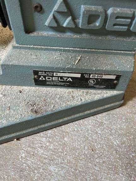 Delta 20" Variable Speed Scroll Saw - Model 40-640