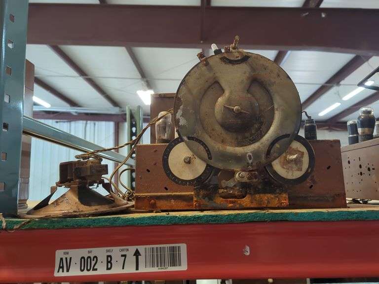 Radio Chassis with Speaker image