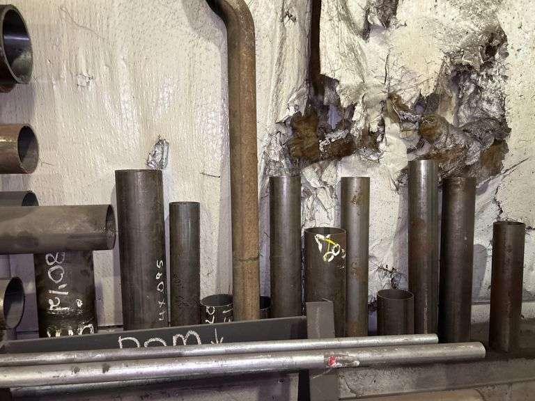 Assorted Metal Pipes & Tubing