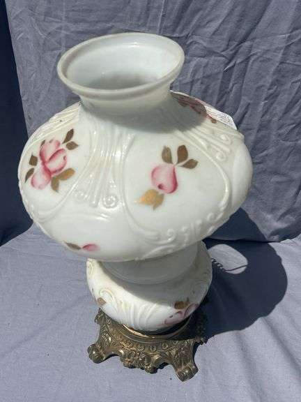 Floral Decorated Glass Table Lamp