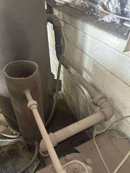 Quincy Air Compressor and Tank System