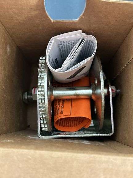 Standard Duty Pulling Winch Ratchet with Freewheel Feature