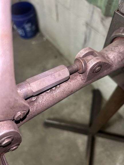 Park Tool PRS-4 Deluxe Bench Mount Repair Stand