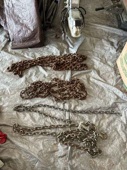 Assorted Tow Chains image