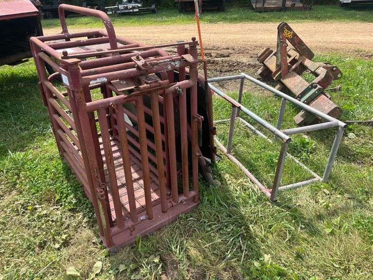 L11- GOAT HEAD CATCHER image