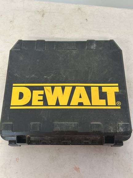 DeWalt 18V Cordless Drill Kit