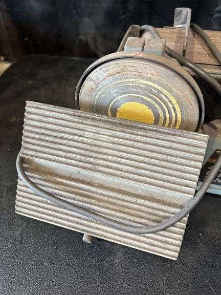 Delta 4" Belt/6" Disc Sander, Model 31-460 Type 2