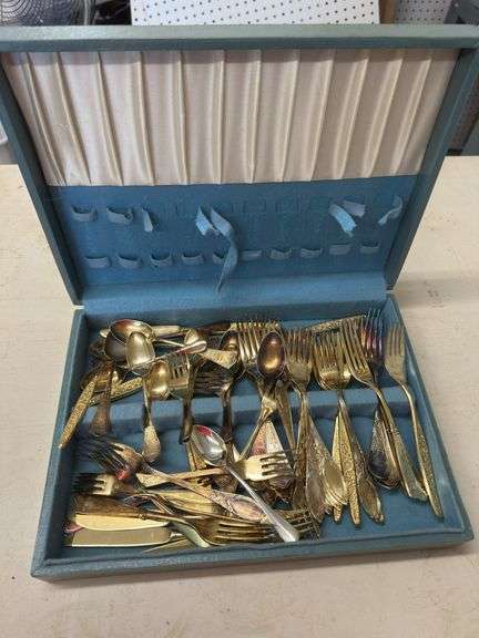 Silverplate Flatware Set with Case image