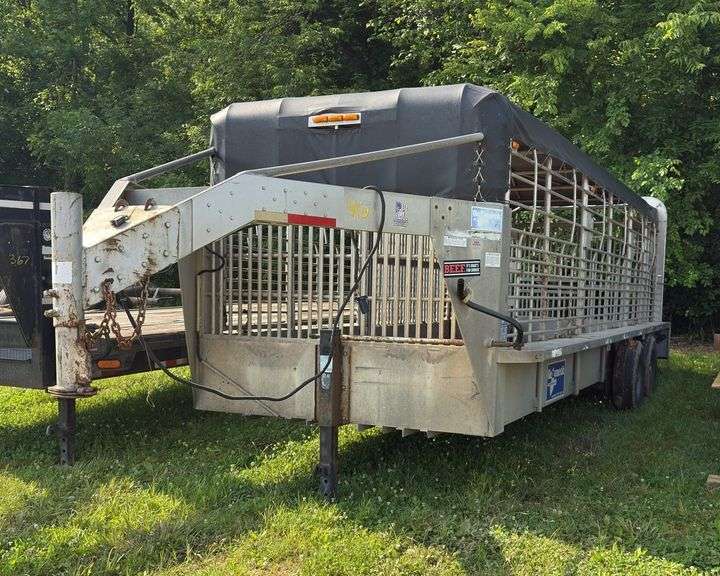 L15A- GOOSENECK CATTLE TRAILER image