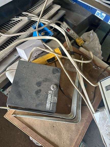 Mixed Lot of Electronic Equipment and Various Items