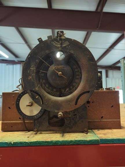 Zenith Long Distance Radio Chassis image