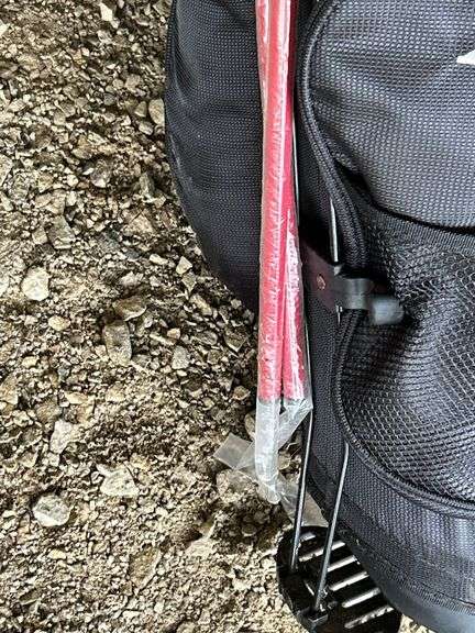 Top Flite Golf Bag with Assorted Clubs