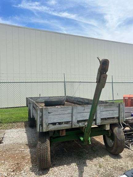 Farm Wagon - Green Undercarriage image