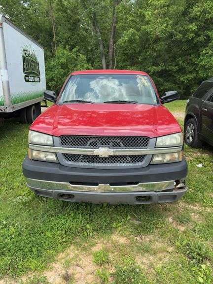 L14 - 2004 CHEVORLET 2500 PICK UP TRUCK (HAS TITLE) image
