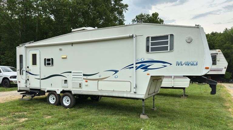 L12- 2002 GULF STREAM CAMPER (HAS TITLE) image