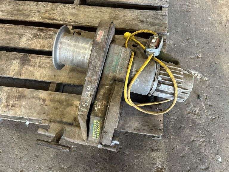 Super Tugger Cable Puller