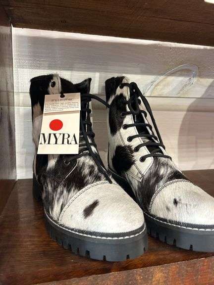 Myra Black & White Fur Leather Lace Up Boots - Size 9 image