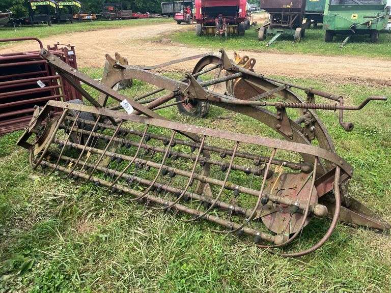 L11- HAY RAKE image