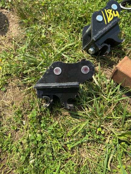 L6-MINI EXCAVATOR QUICK ATTACH image