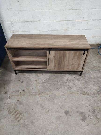 FARMHOUSE TV STAND WITH SLIDING BARN DOOR - 48X16X24 -