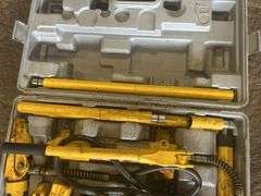 Performance Tool 4 Ton Hydraulic Ram System